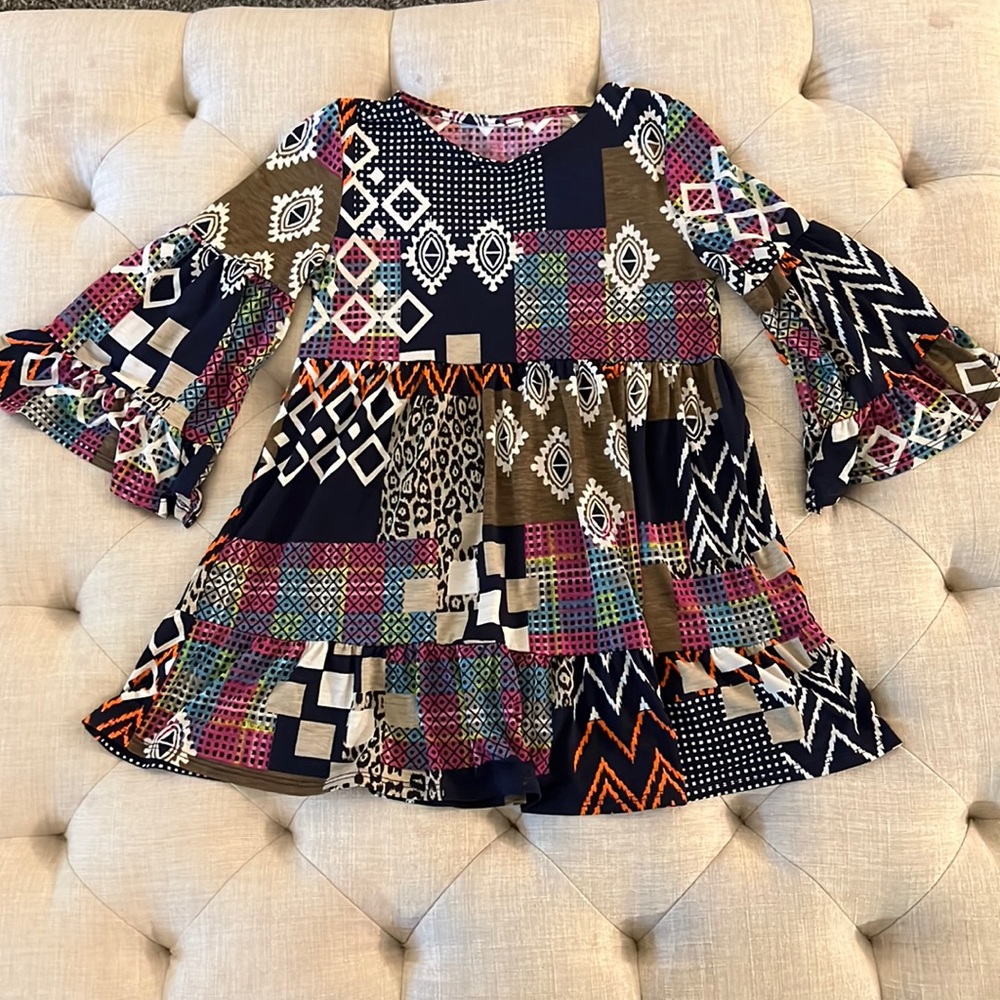 Adorable size 12 girls tunic
